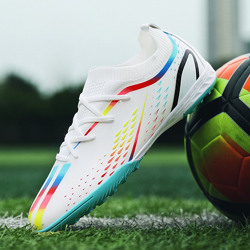 OEM Hot Summer Football Shoes Boys Breathable Children Adult College Students Men Training white Soccer Shoes
