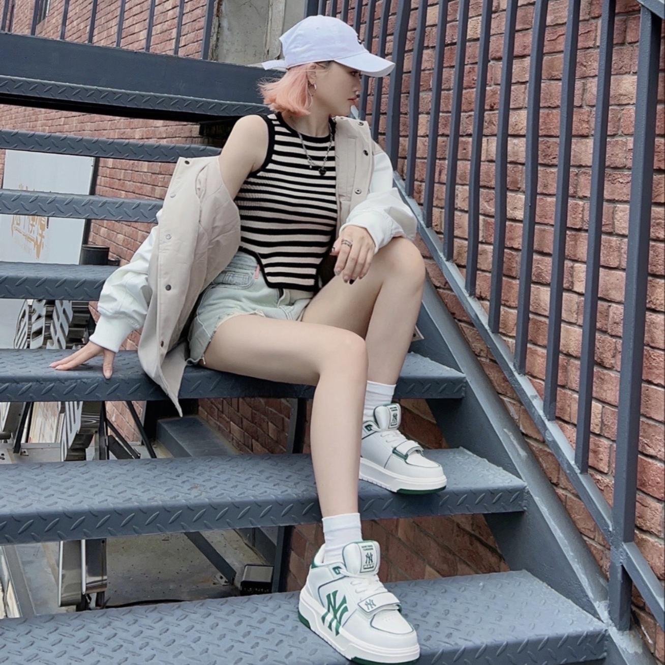 KOREA'S NEW MLB MAN AND WOMAN SHOE NY FOR LONG-SHOE-HEAVY COUPLE'S STYLISH SPORTS SHOES