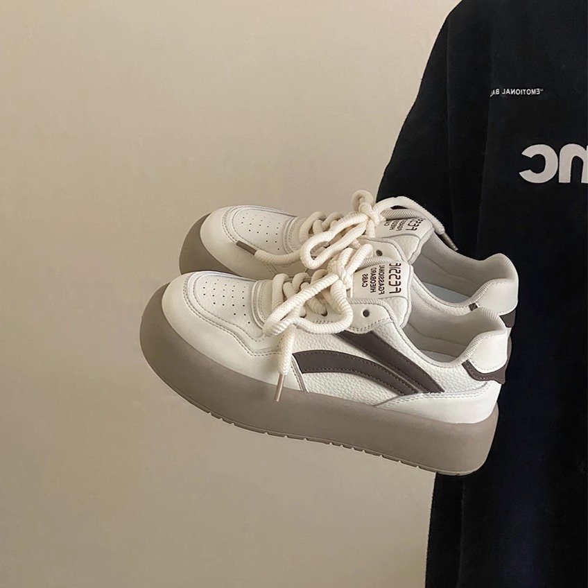 the white-shoe girl with a new 2024 in the fall with a big-ass recreational-sport-shoe