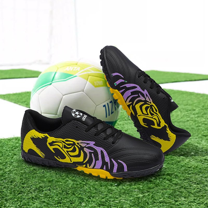 Trendy Indoor Sports Football Shoes Outdoor Professional Training Football Shoes
