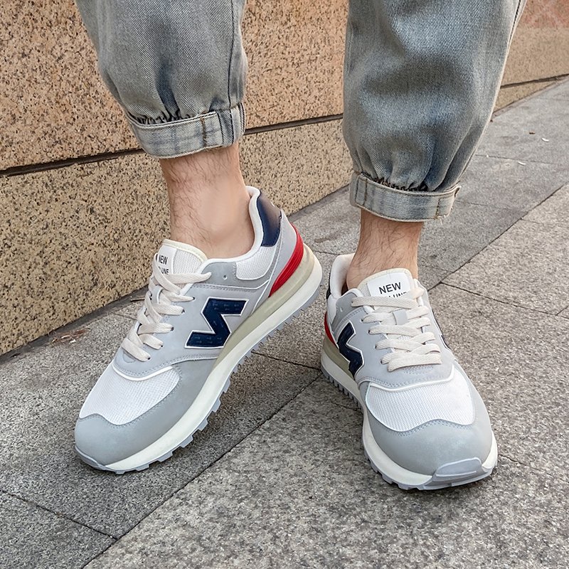Newlen autumn 574-yard clean-up for the classic retrospectives of the male and female couple leisure movement