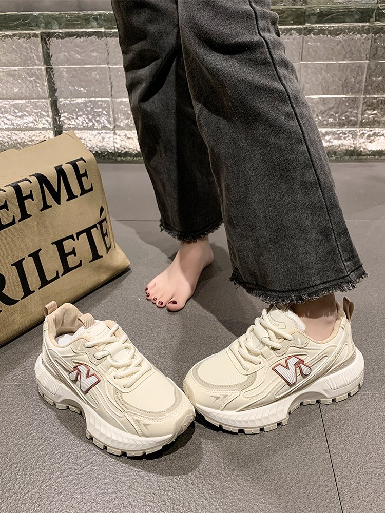 The old old man's shoe girl's 2024, a new one, a 100-year-old nettip