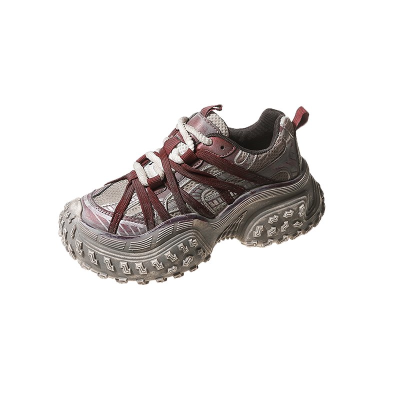 A new 2024 in the back of a thick spider's father's shoe