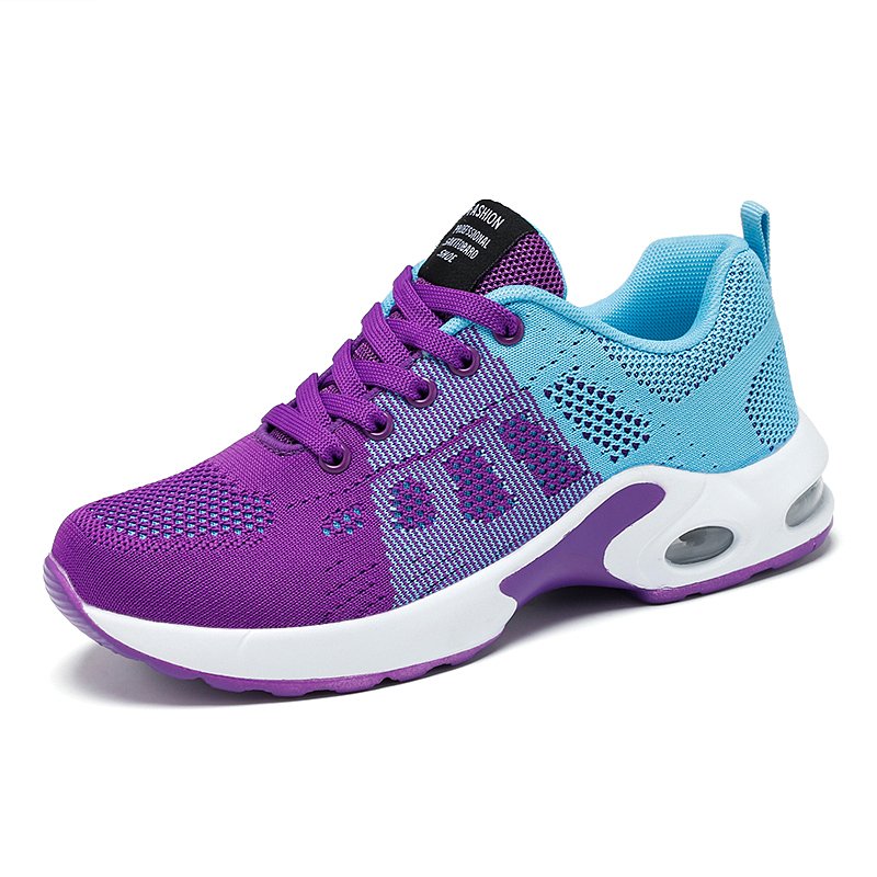 The air cushions, the sneakers, the girls' sneakers, the air-freshing net, the size of 41 women's shoes. 42 women's shoes were smooth in the spring and fall