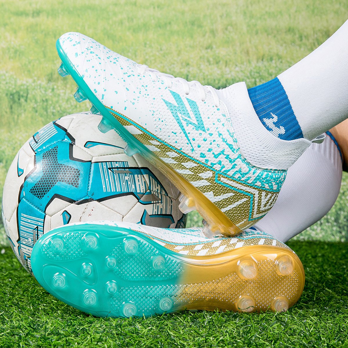 Wholesale football shoes long nail broken nail high top grass sports training shoes