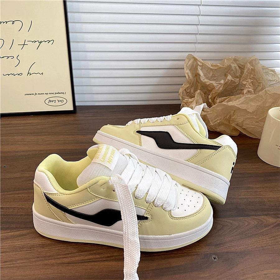 the school's 2024-year-old breadboard shoegirls are in the groove of a little white shoes