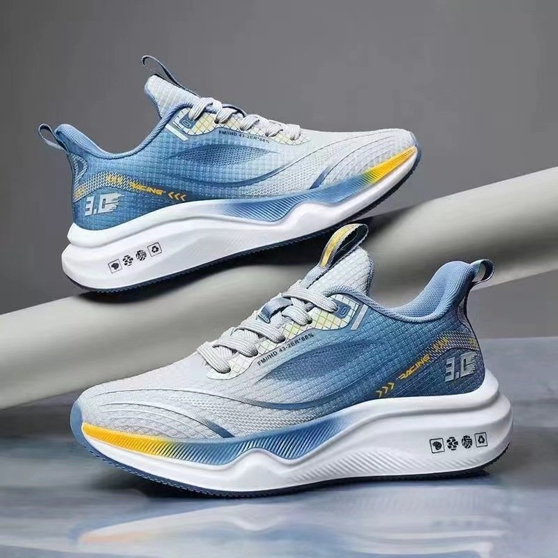 Scrambles of the summer's new students' super-scramble shoes