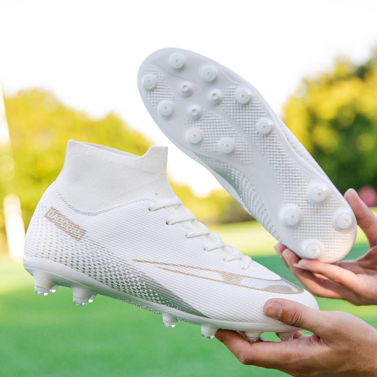 High quality factory customized hot selling long nail broken nail anti slip football shoes customized football shoes popular