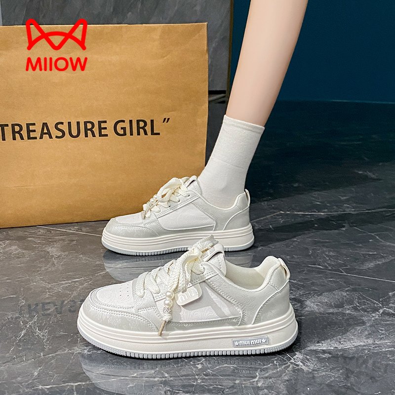 Cats with white-shoes, 2024 new, bad fall-shoes