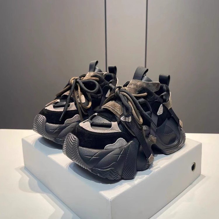 New skin-skinned, thick-skinned, sports and leisure shoes