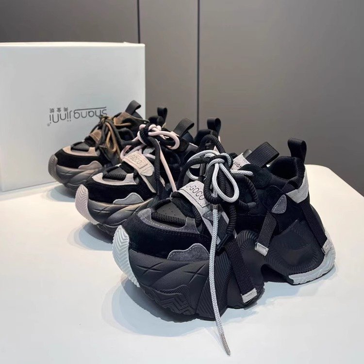 New skin-skinned, thick-skinned, sports and leisure shoes
