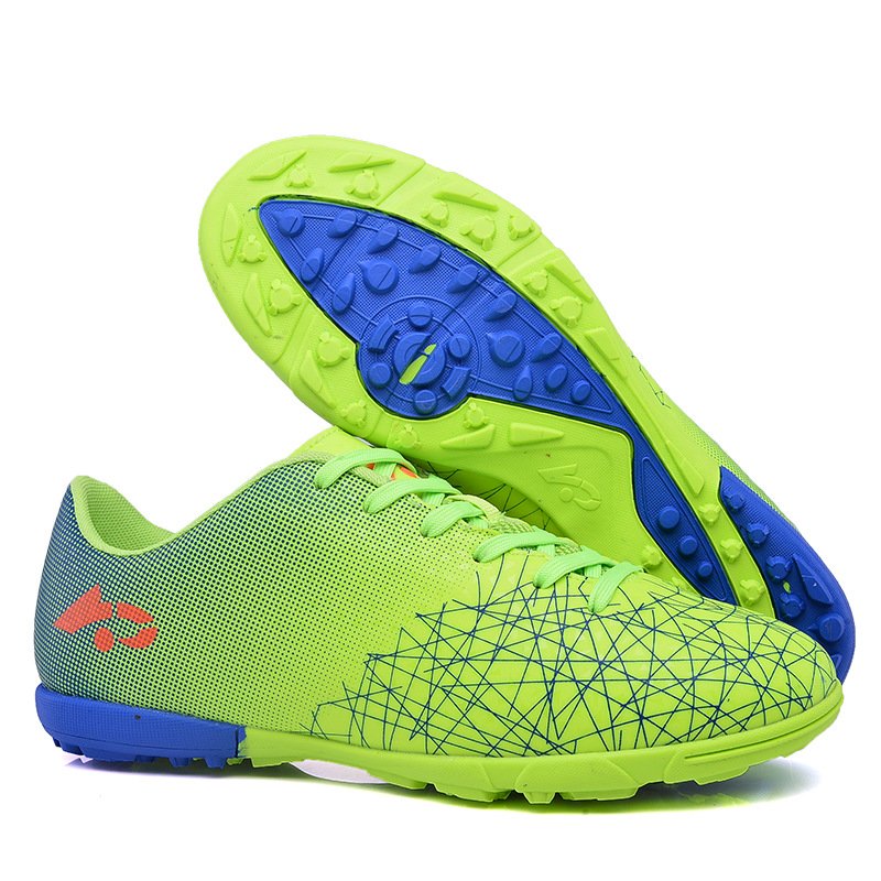 High quality football shoes non-slip low top mesh soccer shoes Adult unisex soccer sports shoes