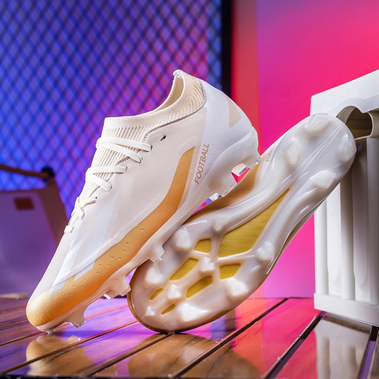 SA New High Ankle Soccer Shoes Men Breathable Outdoor High-Top Football Boots Turf Soccer Cleats Kids Ag Women Soft Shoes
