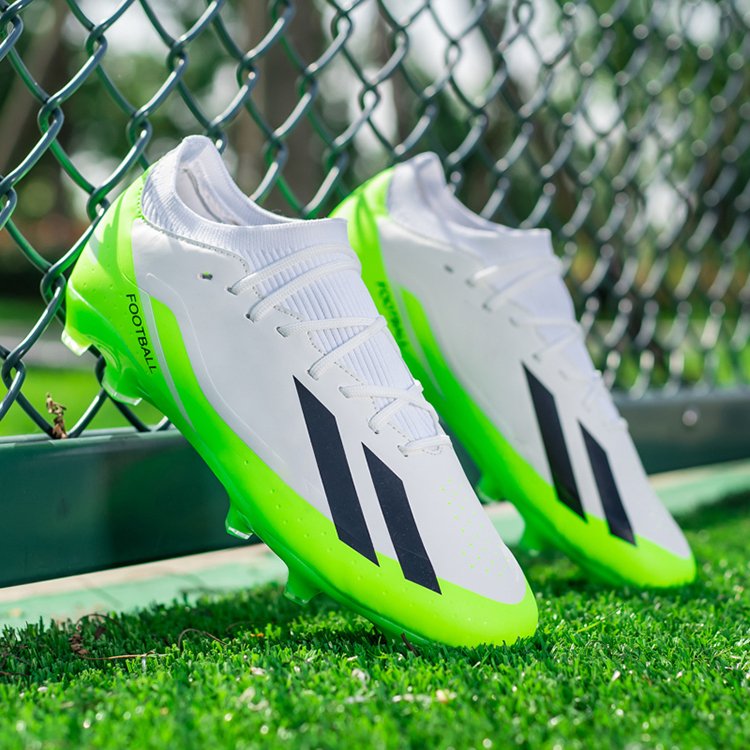 SA New High Ankle Soccer Shoes Men Breathable Outdoor High-Top Football Boots Turf Soccer Cleats Kids Ag Women Soft Shoes