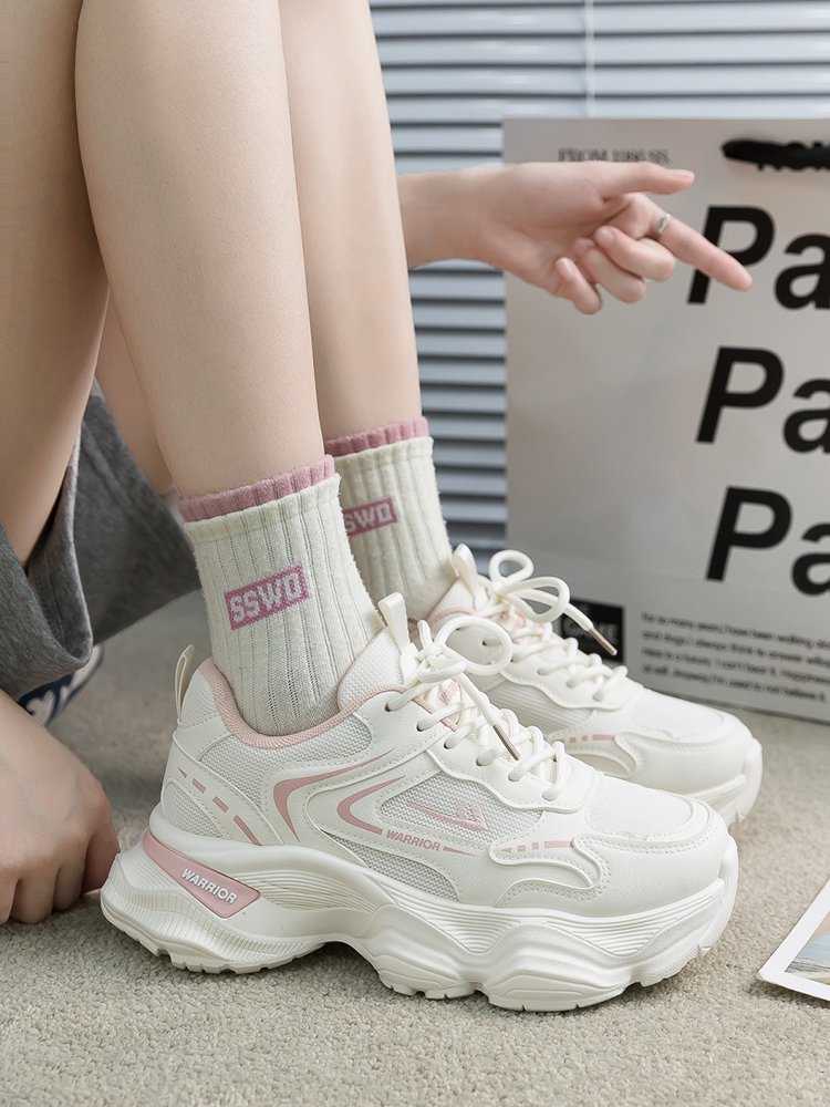 A new 2024 in the back of the cherry platinum shoe girl