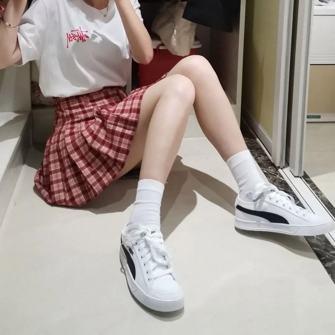 PUMA PEGASUS SHOES SMASH V2 BLACK & WHITE SHOES & WHITE SHOES & SHOES
