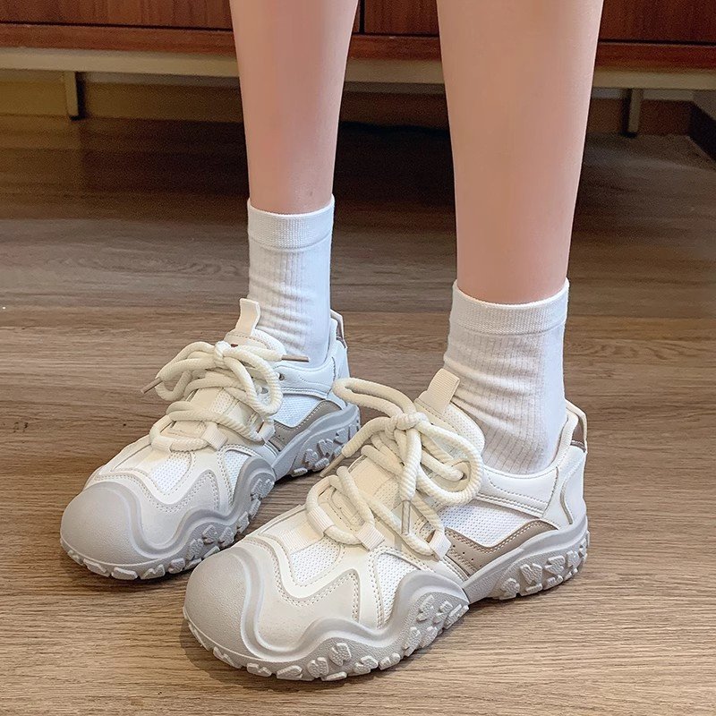 A new 2024 on-line, spring-fall summer-explosive schoolgirl hiking shoes