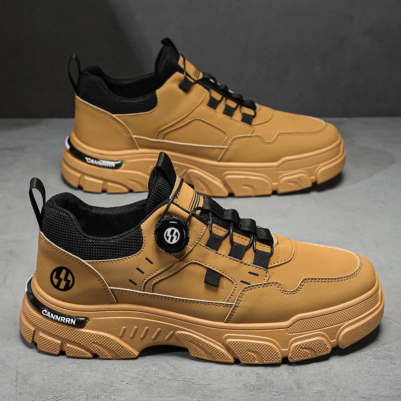Men's shoes are waterproof and out-of-the-slides sports and revolving buttons are added to the latches