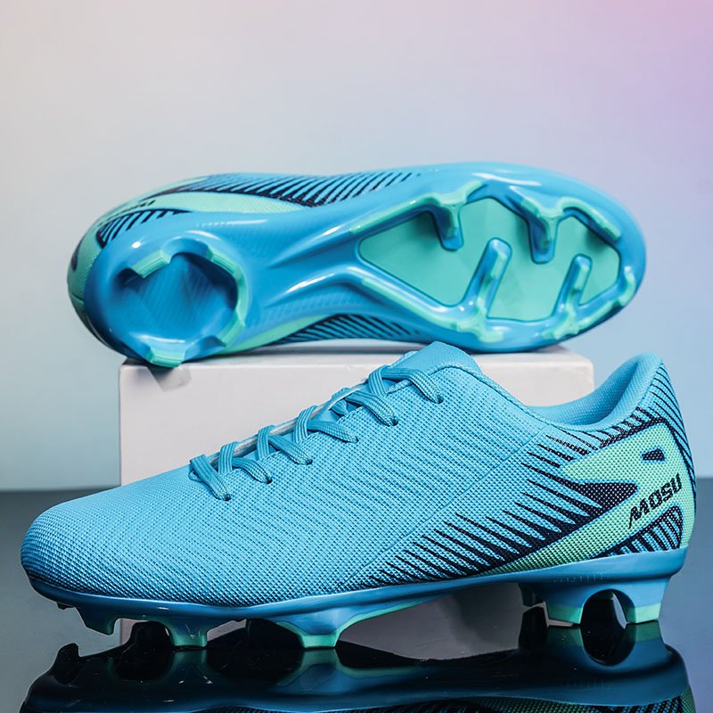 New Low-Top Football Sneakers Non-Slip Long Nail Broken Professional Outdoor Shoes Professional Football Boots