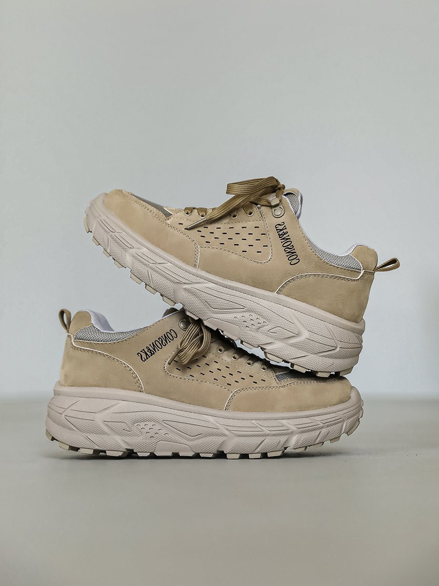 The new 2024 in the fall in the shoes for the man with shoes and high-tide sneakers and high-stringing, high-string, high-skinned, leisure shoes
