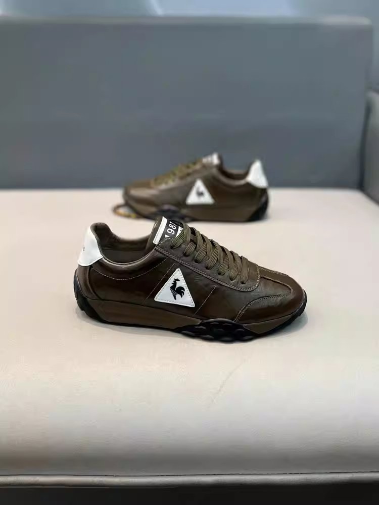The twilight man's shoes are 2024 spring and fall
