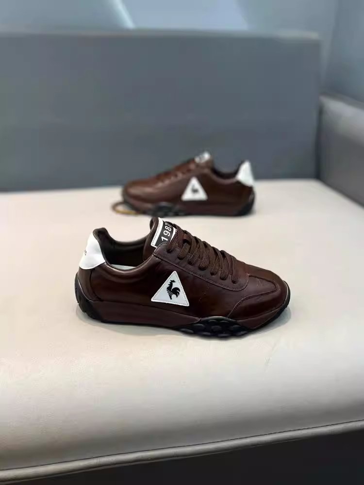 The twilight man's shoes are 2024 spring and fall