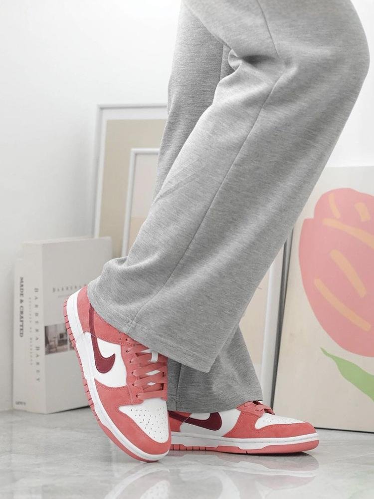 NikeNek Girl Shoes Dunk Low VDAY QQ7056-100 Valentine's Day Loops