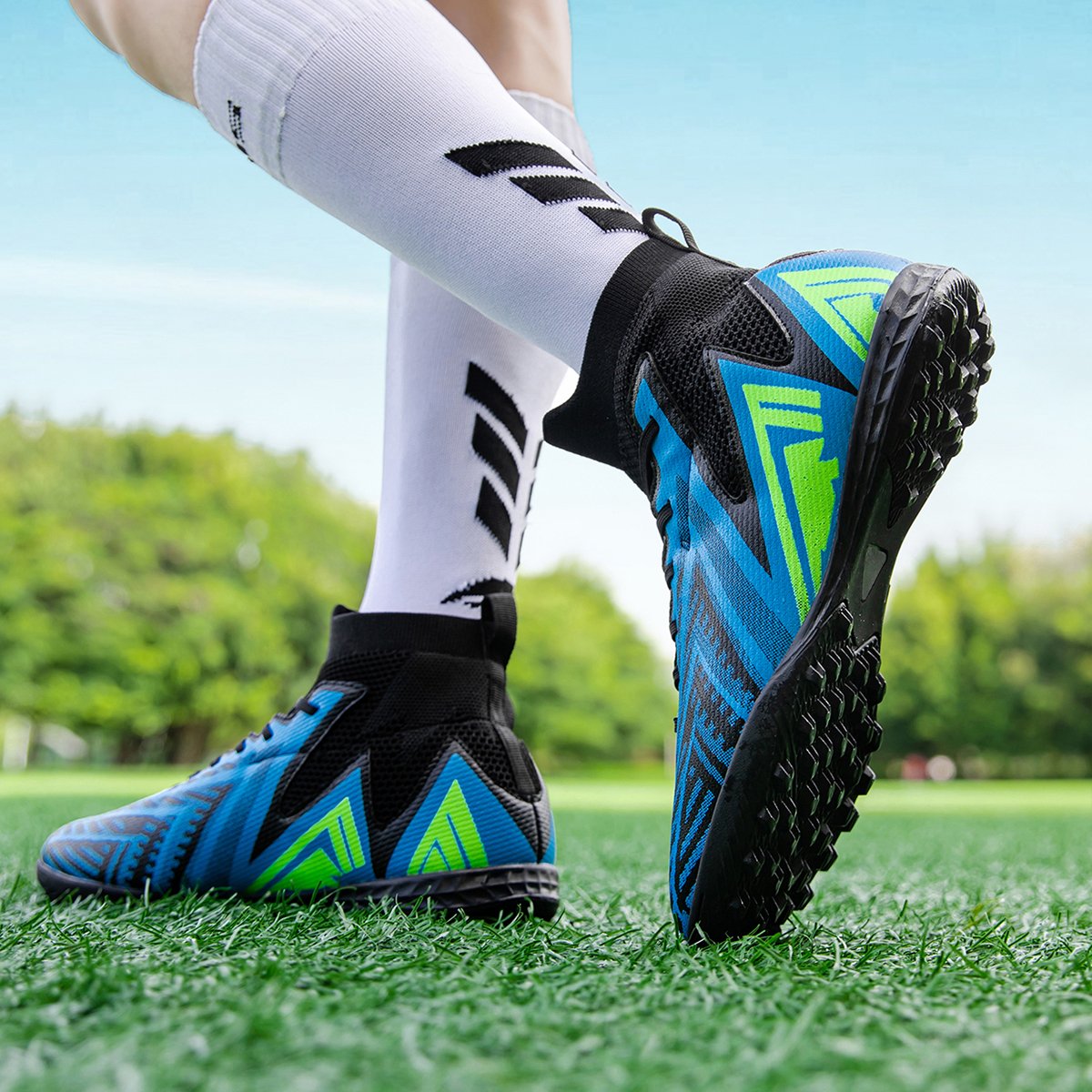 High quality factory customized hot selling long nail broken nail anti slip football shoes customized football shoes popular