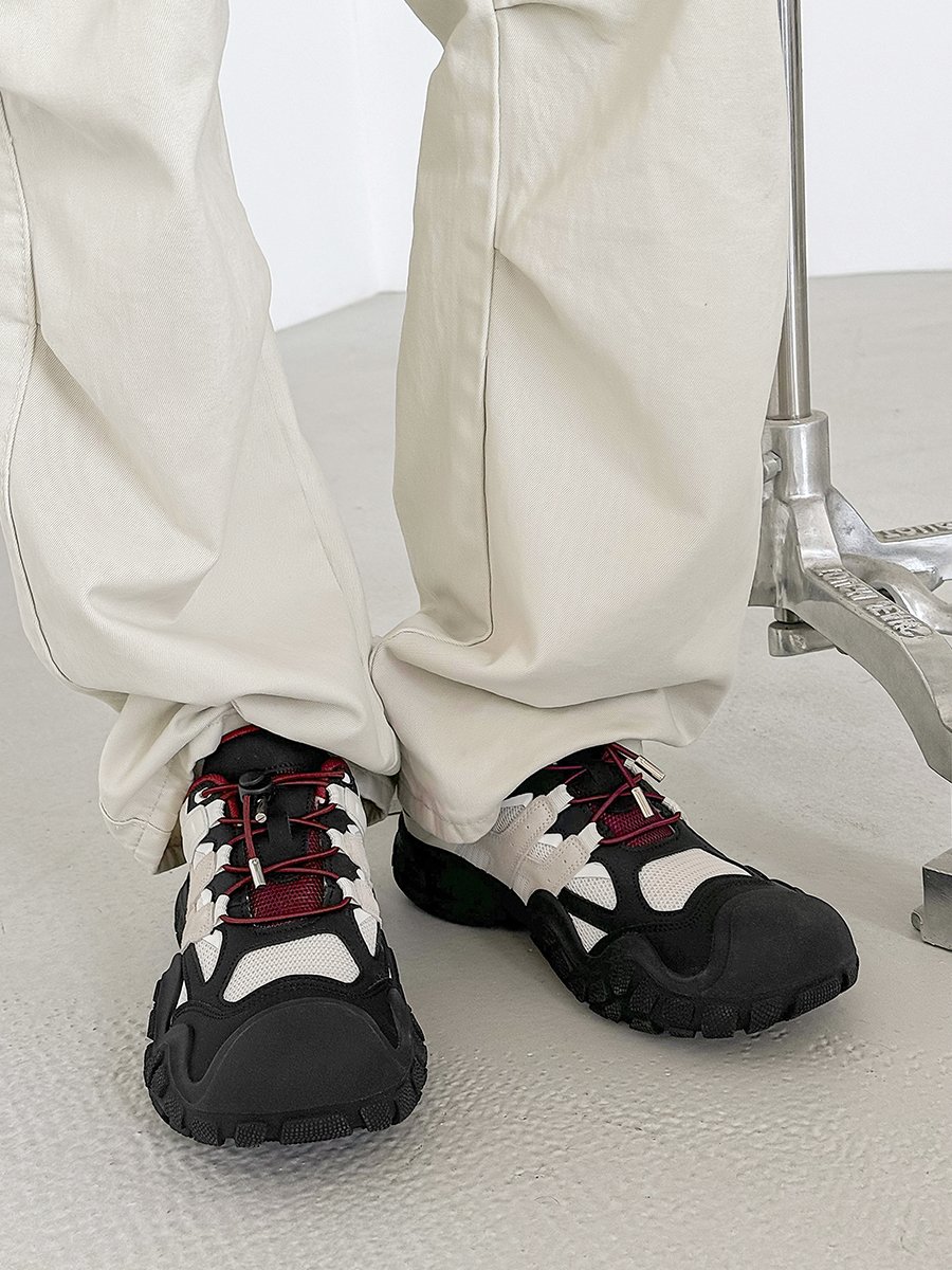 A new 2024 for a man's shoes in the fall, a man's high-sweet sneakers