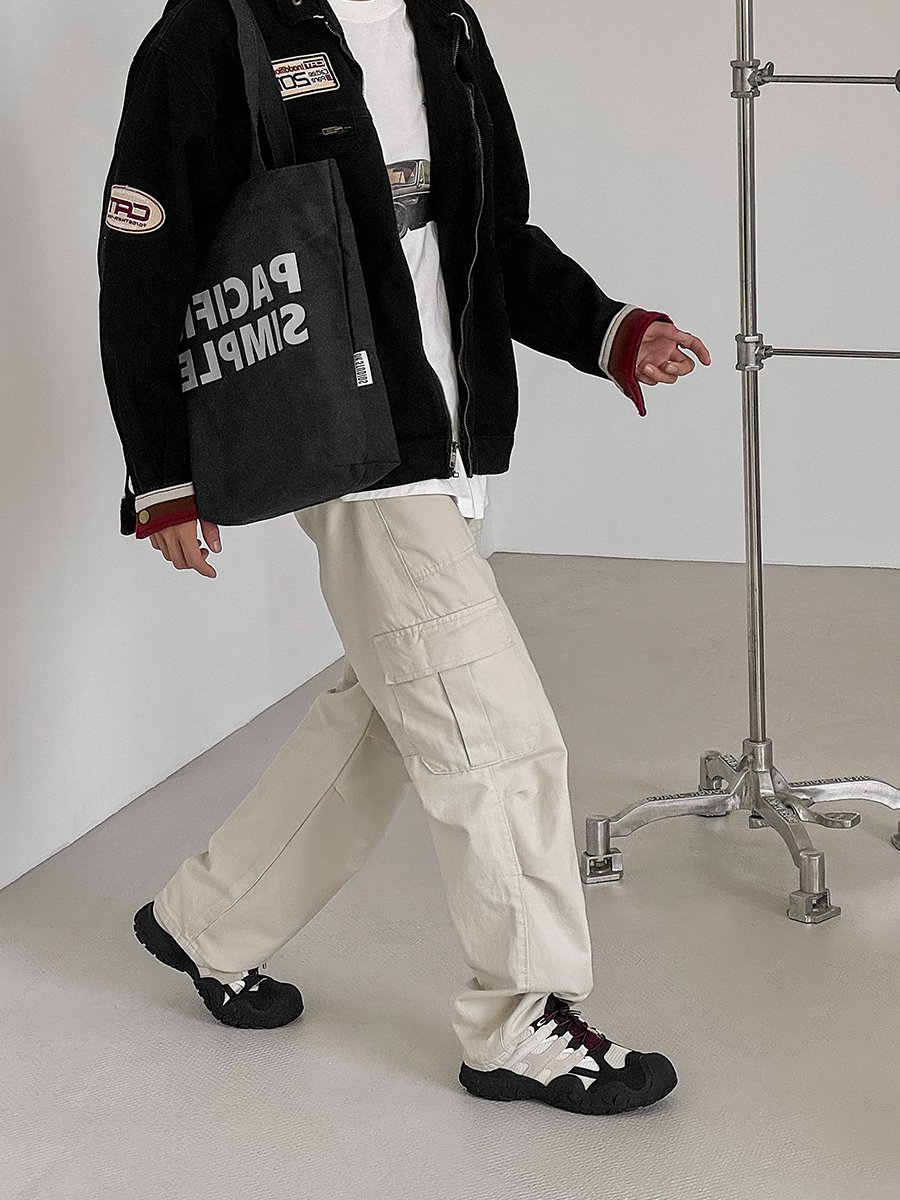 A new 2024 for a man's shoes in the fall, a man's high-sweet sneakers