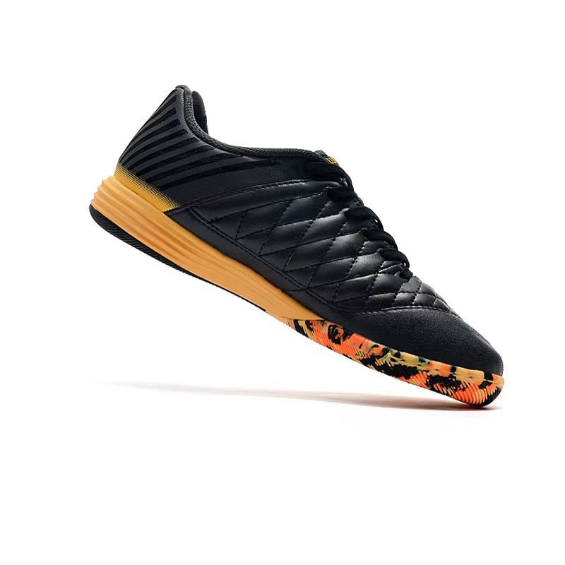 Men High Quality Breathable durable Soccer Boots Shoes Professional Soccer Sneakers Shock absorbing Soccer shoes
