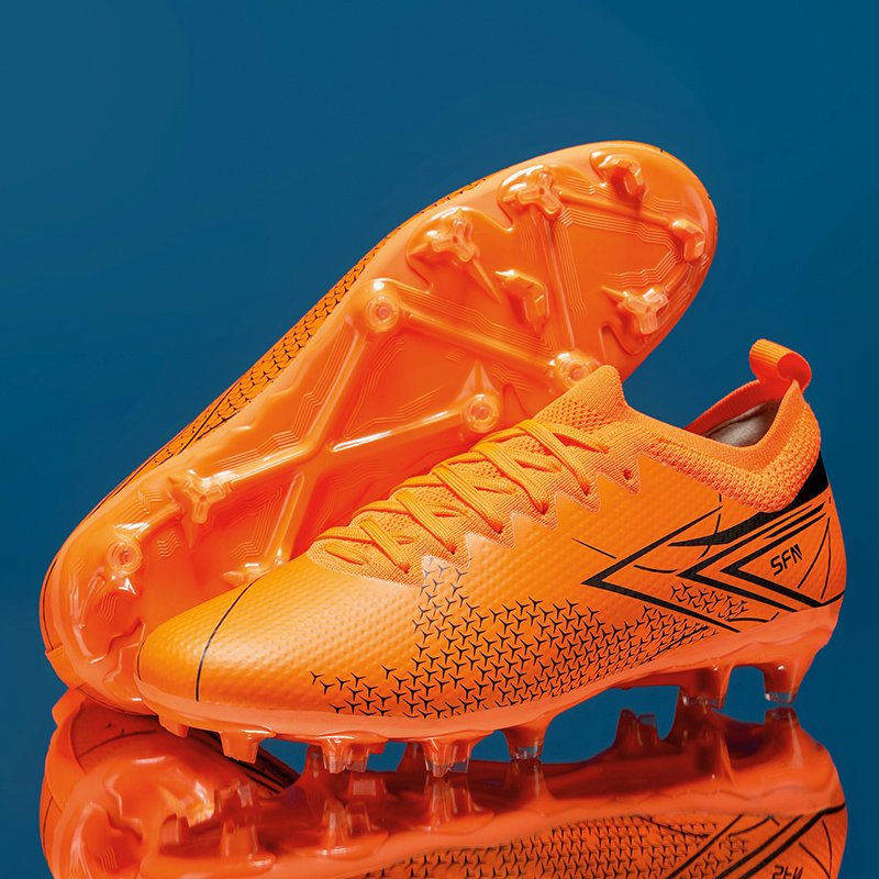 SAIFEINU prevalent soccer cleats TPU spike durable football cleats instock football boots with 40-45 size