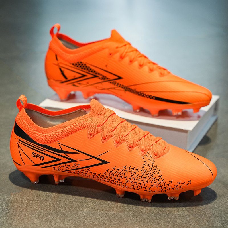 SAIFEINU prevalent soccer cleats TPU spike durable football cleats instock football boots with 40-45 size