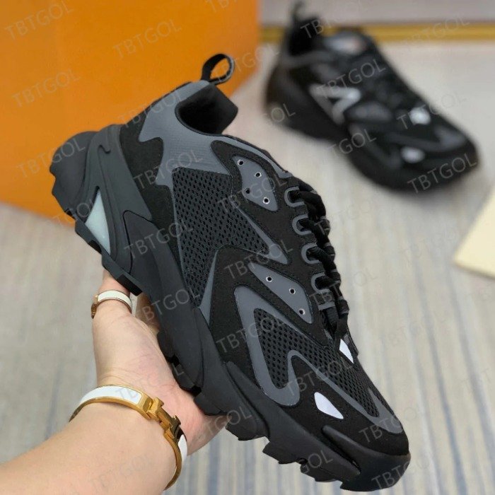 Runner Tatic Shoes Luxury Designer Sneakers For Mens Breathable Mesh Stylish Look Classic Color Design Sneaker Comfortable Sole