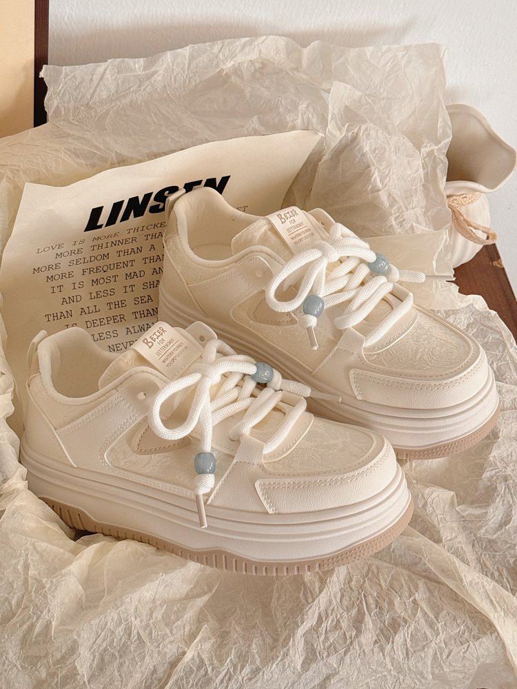 A new 2024 for the little white shoe girl with a dress and a pair of shoes and shoes for the kids
