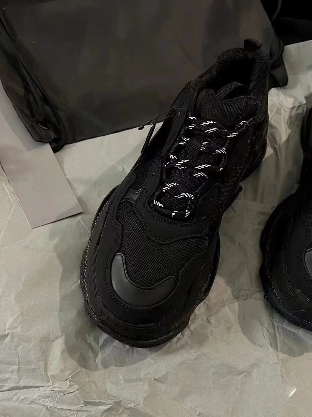 Top quality luxury brand 2024 classic new male and female luxury leisure sports shoes Sports football shoes