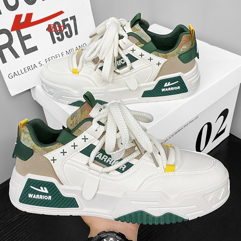 ♪ Backwood shoes, new summer shoes ♪
