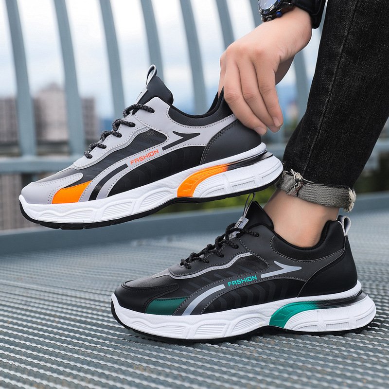 New water-covered sports shoes for the shoes and winters