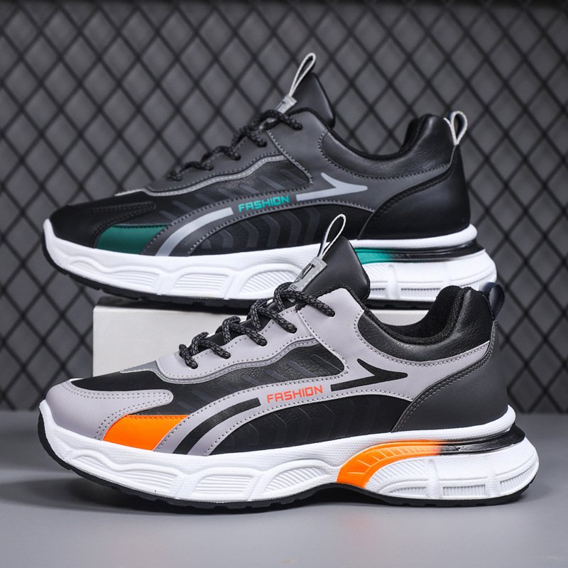 New water-covered sports shoes for the shoes and winters