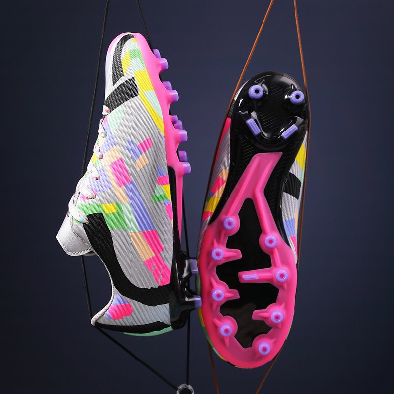 Fashion Trend Custom Wear-resistant Football Shoes ODM OEM Men's Low Ankle Highly Professional Sports Sneakers Soccer Shoes