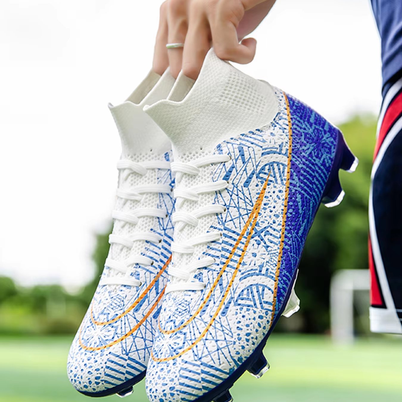 High quality factory customized hot selling long nail broken nail anti slip football shoes customized football shoes popular