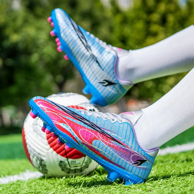 Hot Selling Soccer Shoes High Quality TF Type Professional Training Football Shoes Men Sports Shoes Soccer Boots for Men