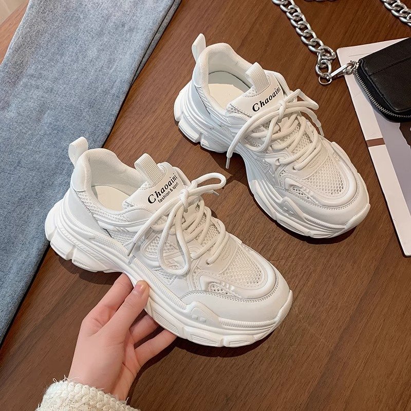 A new 2024 for Dad's Shoes and Girl's Shoes