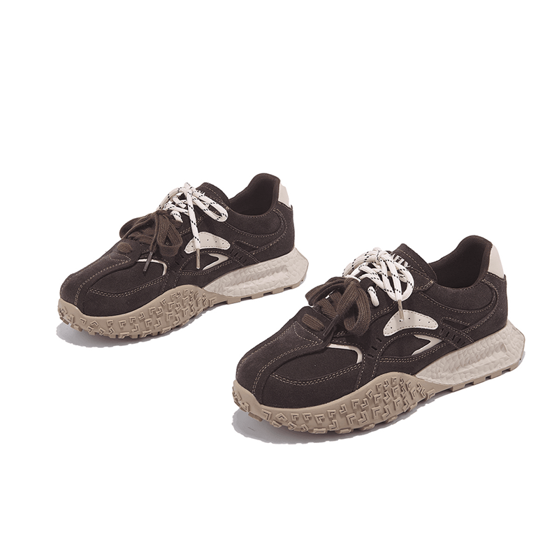 Skinny-shoe-shoe-shoe-skinned white-shoe-shoe-skinned in autumn 2024