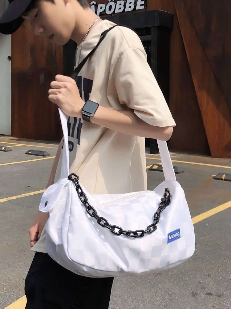 Sports buns, men's high-capacity leisure and fitness packs, men's fashion cards, one-shoulder slant buns