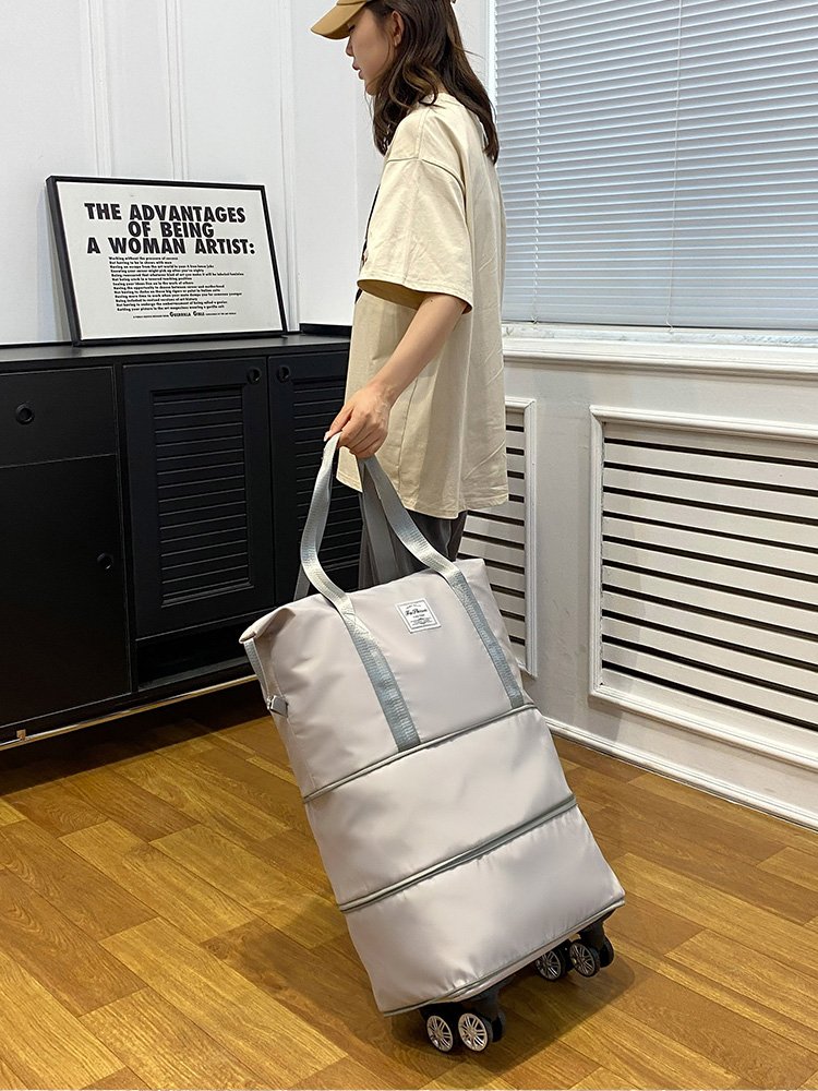 The new 2024 round of travel packs brings in a big-capacity gym bag with a skis