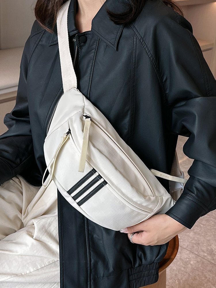 japanese-tide retro-rehabilitated pecs for both men and women, with a slant-in thong and a slant bag for women