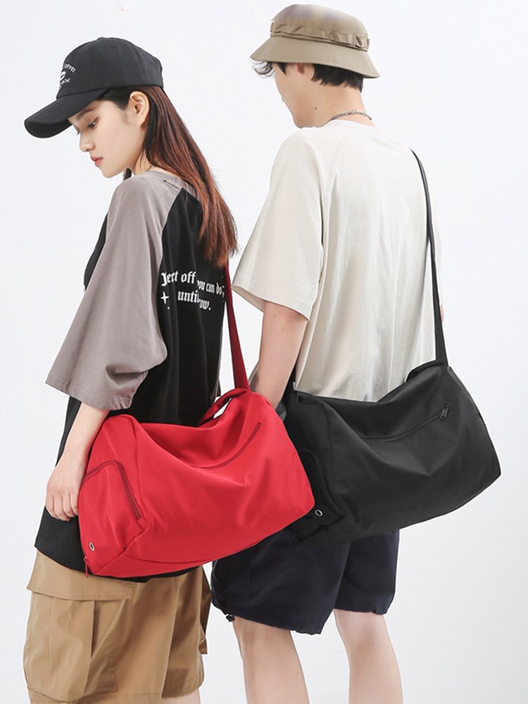 Recreational sports, one-shoulder slash, large-capacity waterproof travel bag for women, and a dry, wet separation gym kit for couples