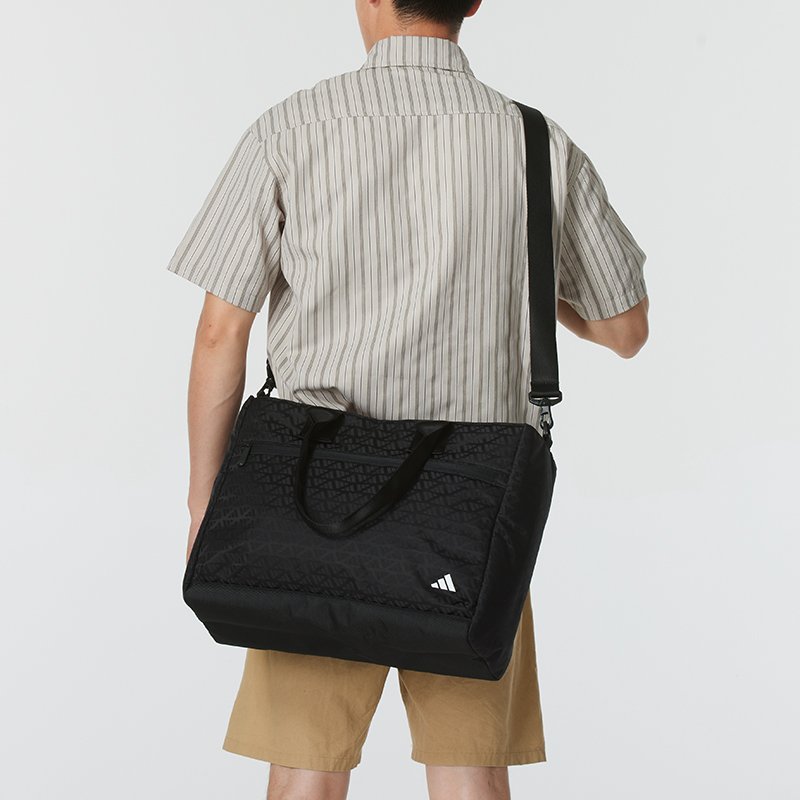 Adidas Adidas carries a new bag of men's and women's sports packs with a large coloured capacity. Package IS6557
