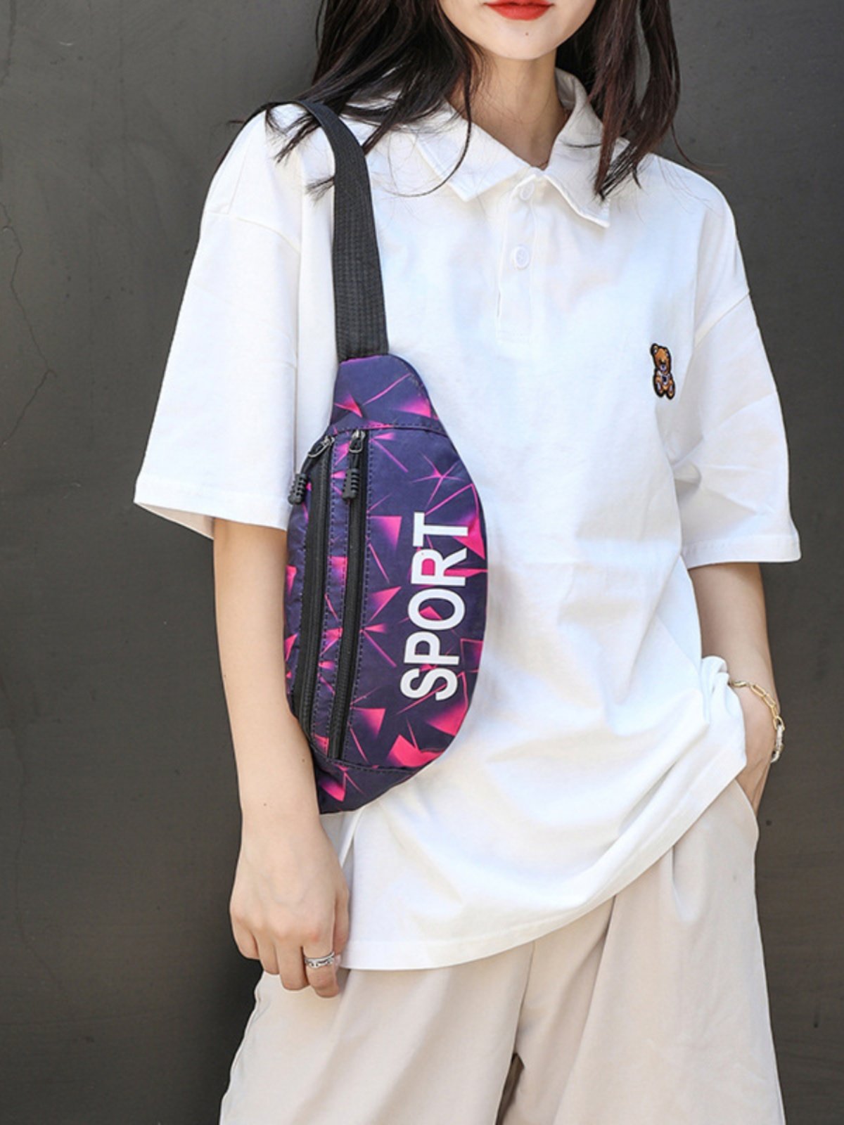 A new 2024 man-size-cap sports bag, and a man and a woman with a chest-pack cell phone, one-shoulder
